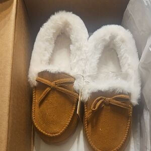 Cozy Tan Women's Slippers
